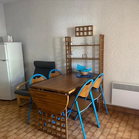 Studio 6 Pers. Avec Wi-Fi Et Balcon Vue Mer Roccabruna